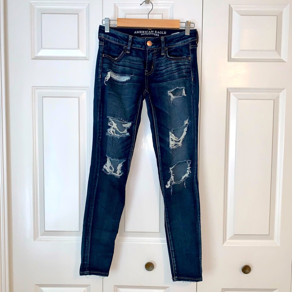 American Eagle Ripped Jeans, size 4
